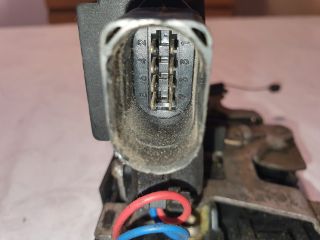 bontott VW PASSAT B5 Bal első Ajtózár