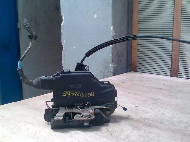 bontott VW PASSAT B5 Bal első Ajtózár