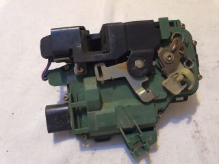 bontott VW PASSAT B5 Bal első Ajtózár