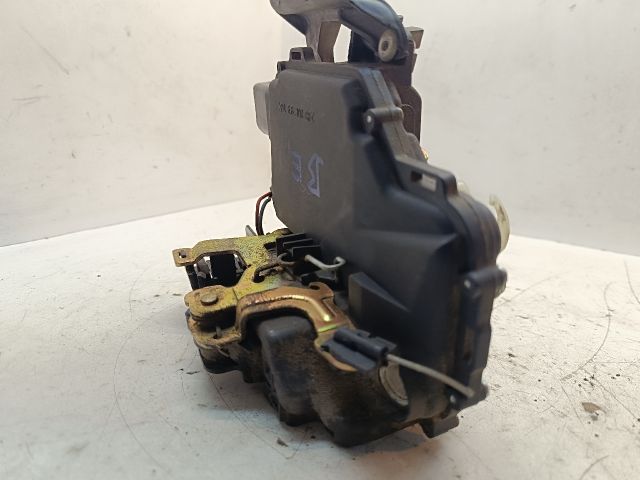 bontott VW PASSAT B5 Bal első Ajtózár