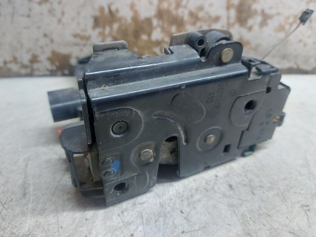 bontott VW PASSAT B5 Bal első Ajtózár