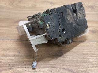 bontott VW PASSAT B5 Bal első Ajtózár