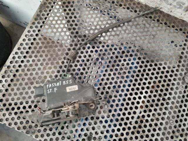 bontott VW PASSAT B5 Bal első Ajtózár