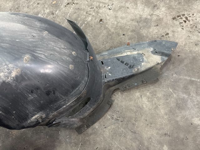 bontott VW PASSAT B5 Bal első Dobbetét (Kerékjárati, Műanyag)