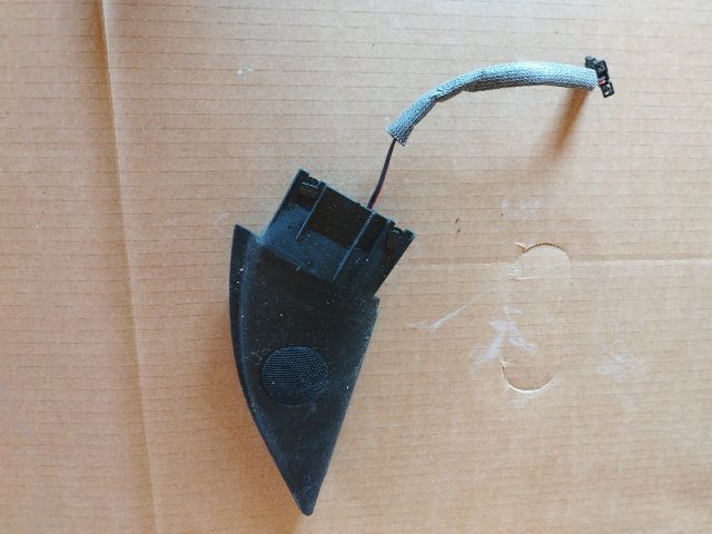 bontott VW PASSAT B5 Bal első Hangszóró