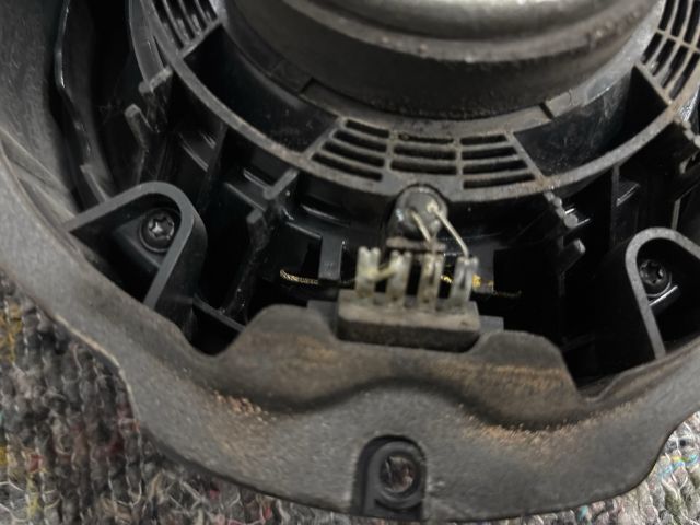 bontott VW PASSAT B5 Bal első Hangszóró