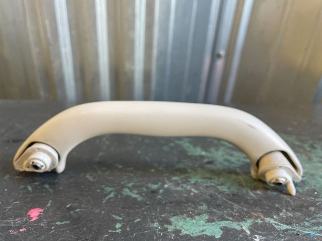 bontott VW PASSAT B5 Bal első Kapaszkodó (Felső)