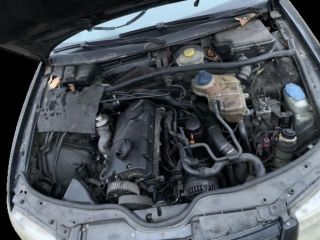 bontott VW PASSAT B5 Bal első Kilincs Bowden