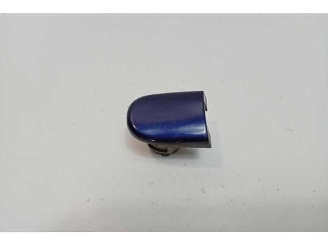 bontott VW PASSAT B5 Bal első Kilincs Burkolat