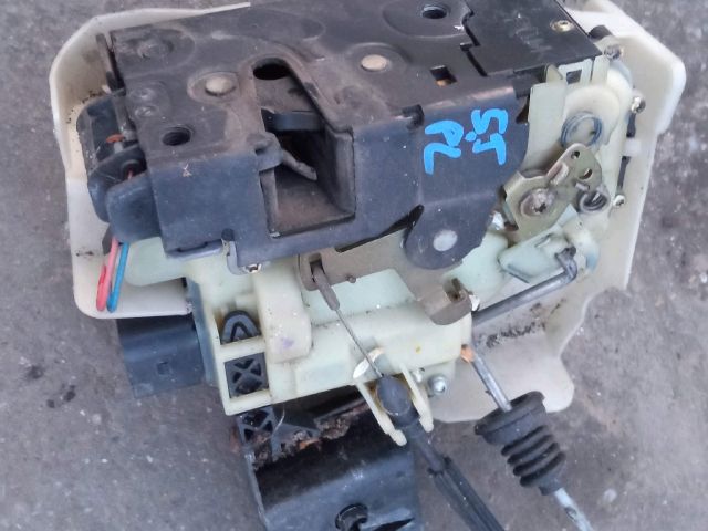 bontott VW PASSAT B5 Bal első Központizár Motor