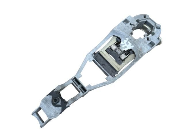 bontott VW PASSAT B5 Bal első Külső Kilincsfészek