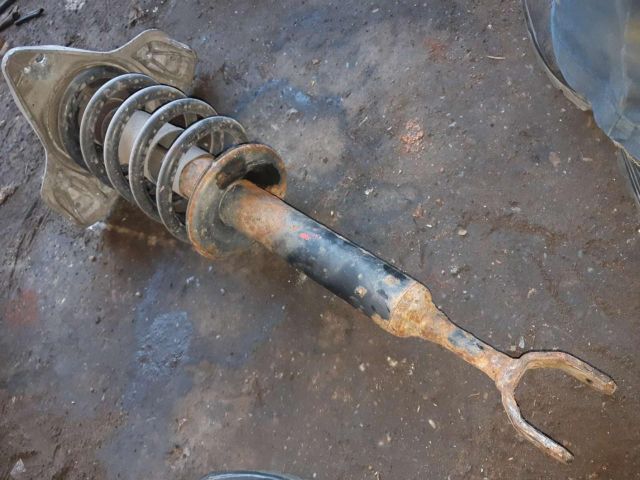 bontott VW PASSAT B5 Bal első Lengéscsillapító