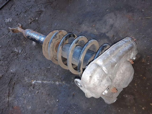 bontott VW PASSAT B5 Bal első Lengéscsillapító