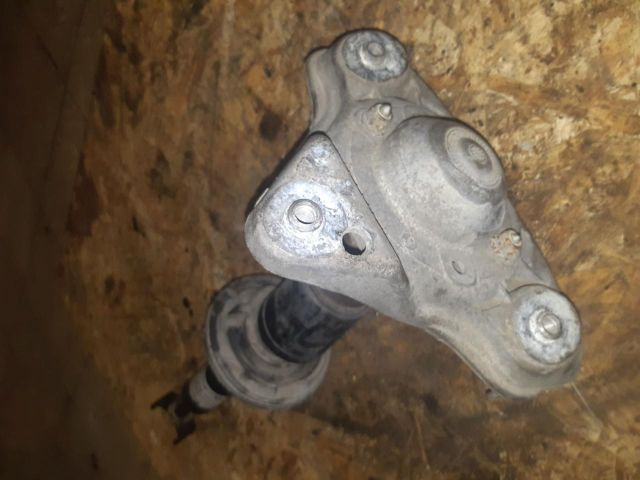 bontott VW PASSAT B5 Bal első Lengéscsillapító