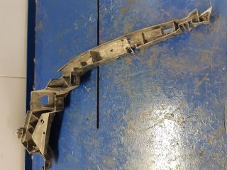 bontott VW PASSAT B5 Bal első Lökhárító Tartó (Műanyag)