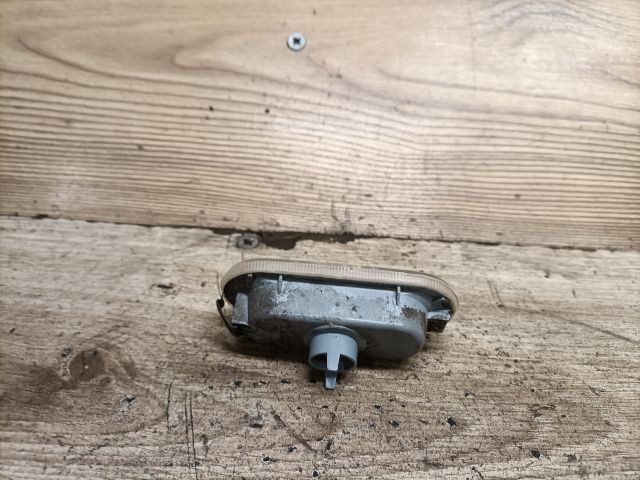 bontott VW PASSAT B5 Bal első Sárvédő Irányjelző