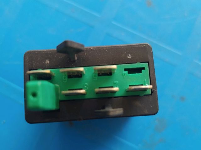 bontott VW PASSAT B5 Bal első Ülésfűtés Kapcsoló