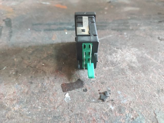 bontott VW PASSAT B5 Bal első Ülésfűtés Kapcsoló