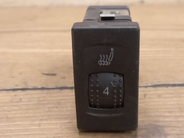 bontott VW PASSAT B5 Bal első Ülésfűtés Kapcsoló