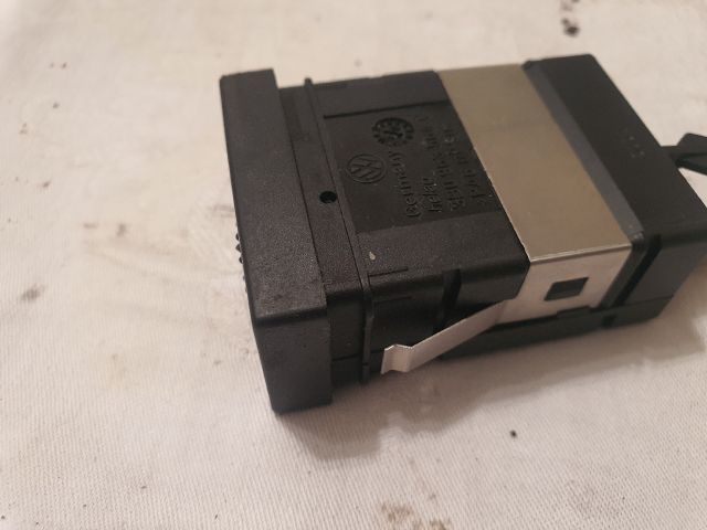 bontott VW PASSAT B5 Bal első Ülésfűtés Kapcsoló