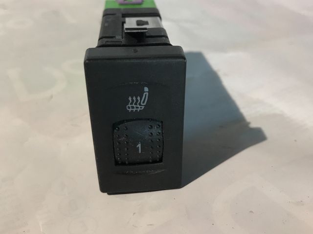 bontott VW PASSAT B5 Bal első Ülésfűtés Kapcsoló