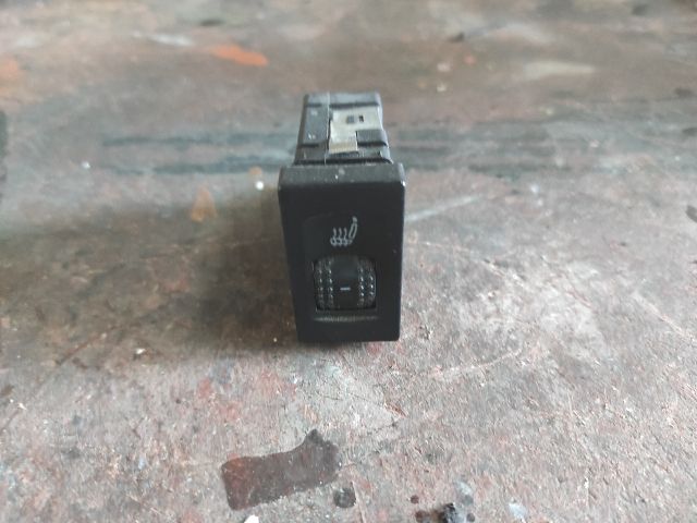 bontott VW PASSAT B5 Bal első Ülésfűtés Kapcsoló