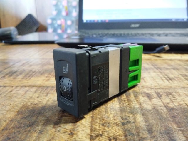 bontott VW PASSAT B5 Bal első Ülésfűtés Kapcsoló