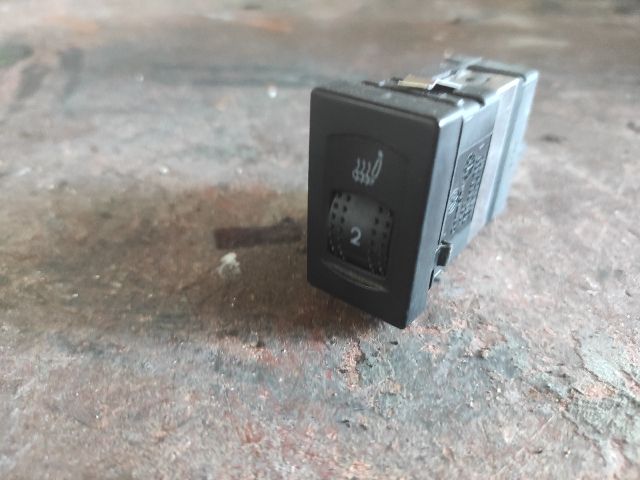 bontott VW PASSAT B5 Bal első Ülésfűtés Kapcsoló