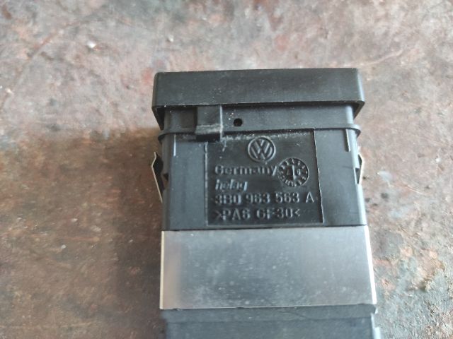 bontott VW PASSAT B5 Bal első Ülésfűtés Kapcsoló