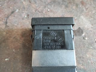 bontott VW PASSAT B5 Bal első Ülésfűtés Kapcsoló