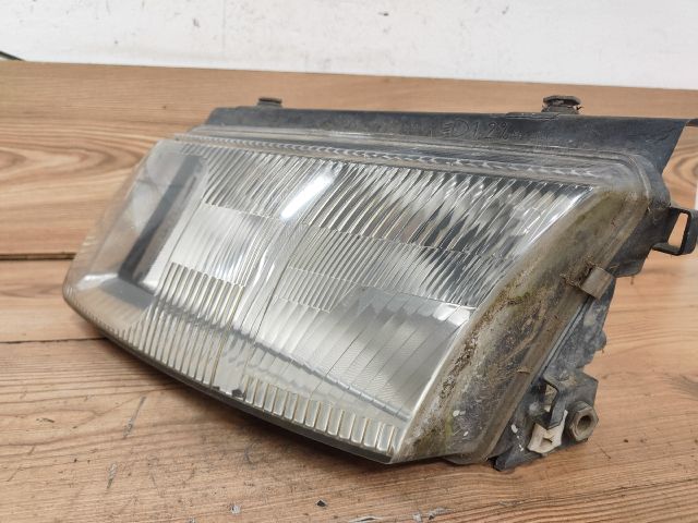 bontott VW PASSAT B5 Bal Fényszóró