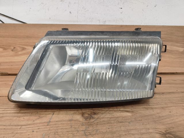 bontott VW PASSAT B5 Bal Fényszóró