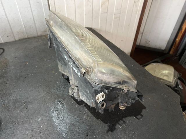 bontott VW PASSAT B5 Bal Fényszóró