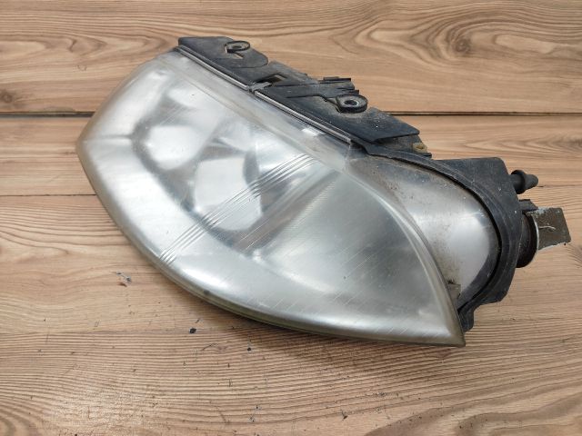 bontott VW PASSAT B5 Bal Fényszóró