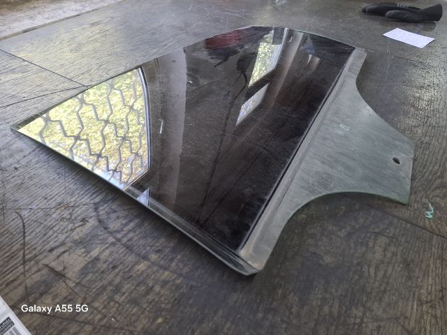 bontott VW PASSAT B5 Bal hátsó Ablak