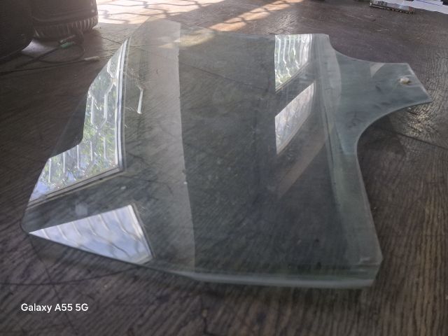 bontott VW PASSAT B5 Bal hátsó Ablak