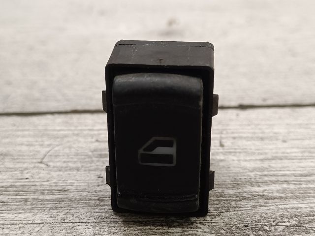 bontott VW PASSAT B5 Bal hátsó Ablakemelő Kapcsoló