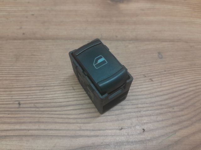 bontott VW PASSAT B5 Bal hátsó Ablakemelő Kapcsoló