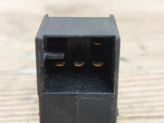 bontott VW PASSAT B5 Bal hátsó Ablakemelő Kapcsoló