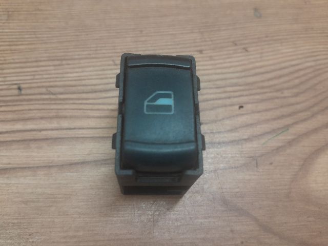 bontott VW PASSAT B5 Bal hátsó Ablakemelő Kapcsoló