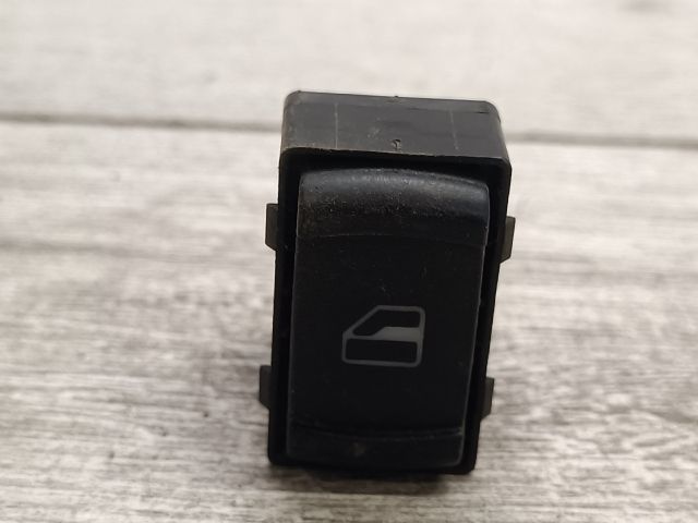 bontott VW PASSAT B5 Bal hátsó Ablakemelő Kapcsoló