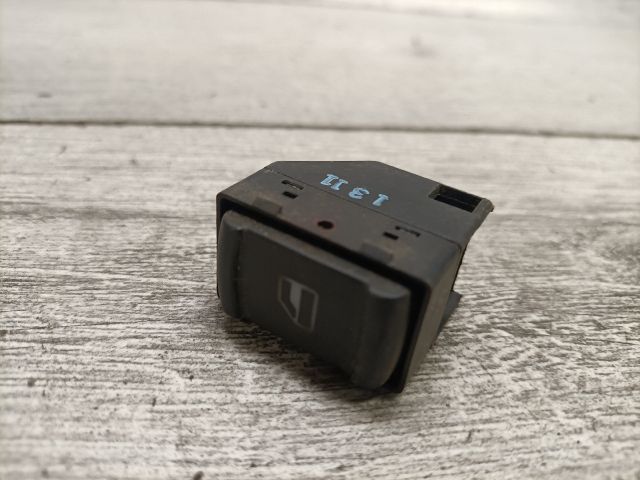 bontott VW PASSAT B5 Bal hátsó Ablakemelő Kapcsoló