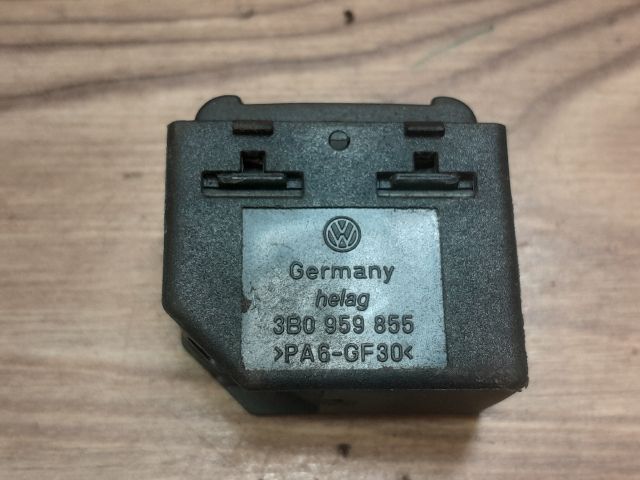 bontott VW PASSAT B5 Bal hátsó Ablakemelő Kapcsoló