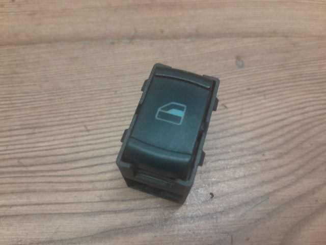 bontott VW PASSAT B5 Bal hátsó Ablakemelő Kapcsoló