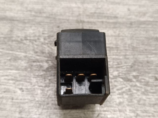 bontott VW PASSAT B5 Bal hátsó Ablakemelő Kapcsoló