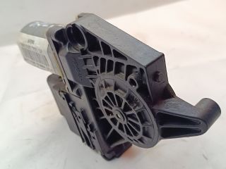 bontott VW PASSAT B5 Bal hátsó Ablakemelő Motor