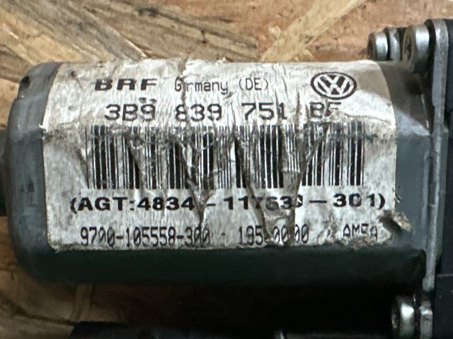 bontott VW PASSAT B5 Bal hátsó Ablakemelő Motor