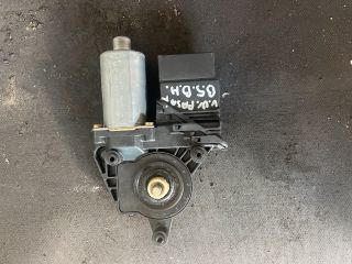 bontott VW PASSAT B5 Bal hátsó Ablakemelő Motor