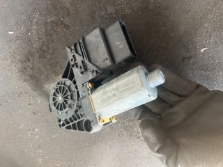 bontott VW PASSAT B5 Bal hátsó Ablakemelő Motor