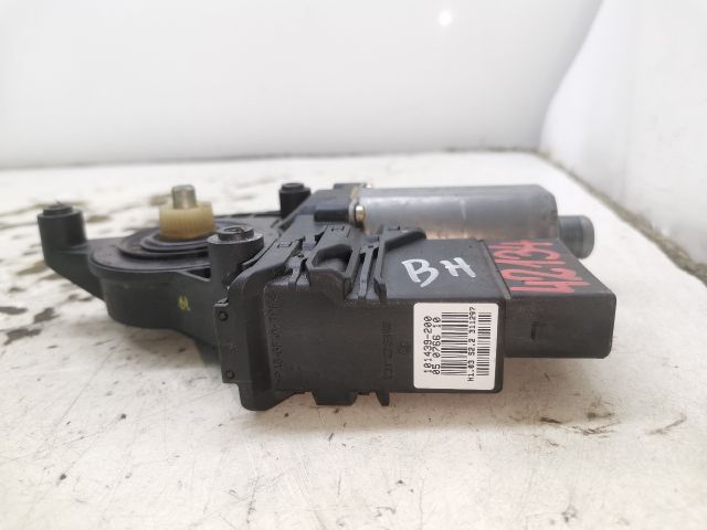 bontott VW PASSAT B5 Bal hátsó Ablakemelő Motor